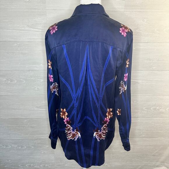 Tucker Silk Blend Blue Floral Button Down Blouse XS / Small - Picture 5 of 7